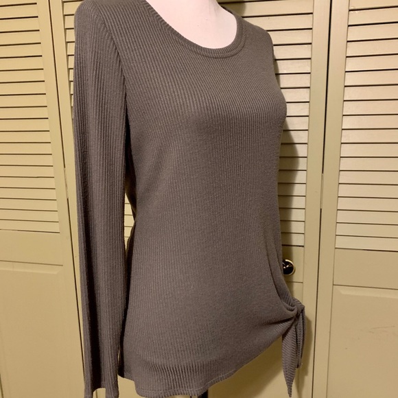 Soft side knot top - “Grape Leaf” - Picture 6 of 15